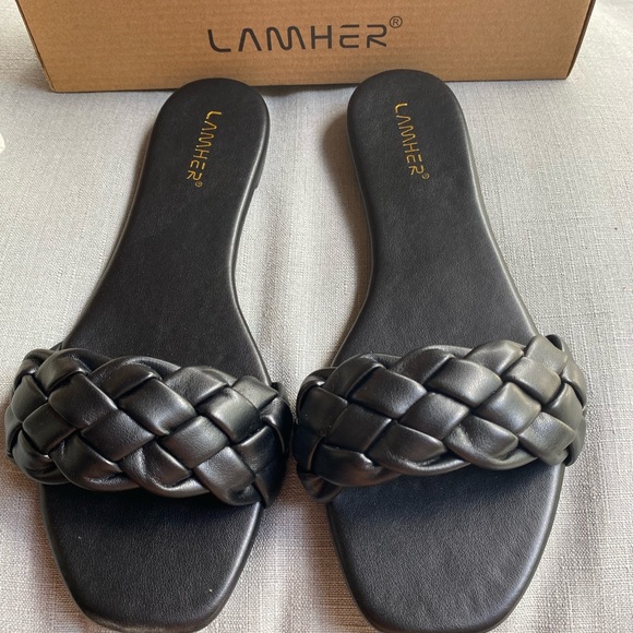lamher sandals
